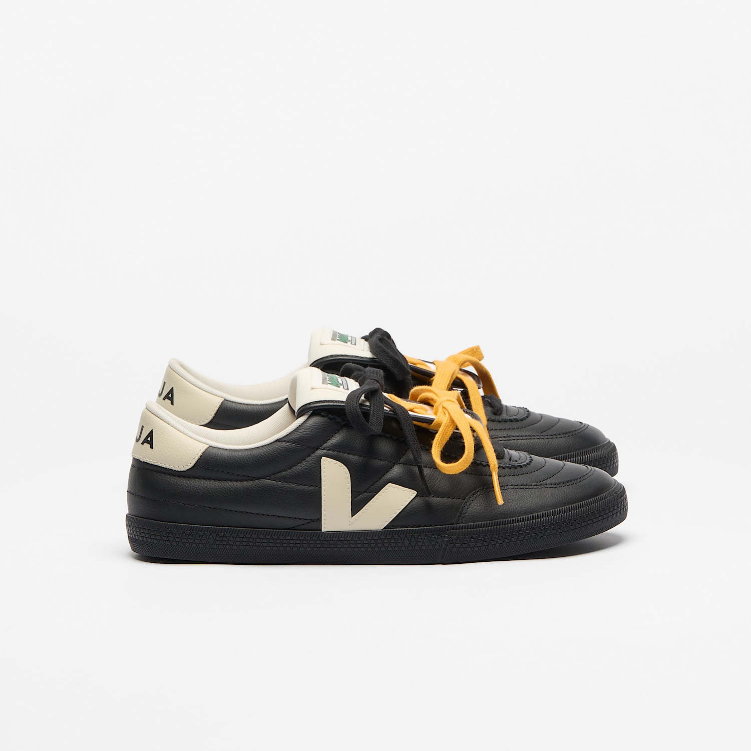 veja-sneakers-panenka-veja-x-magliano-leather-black-mg0221674_1