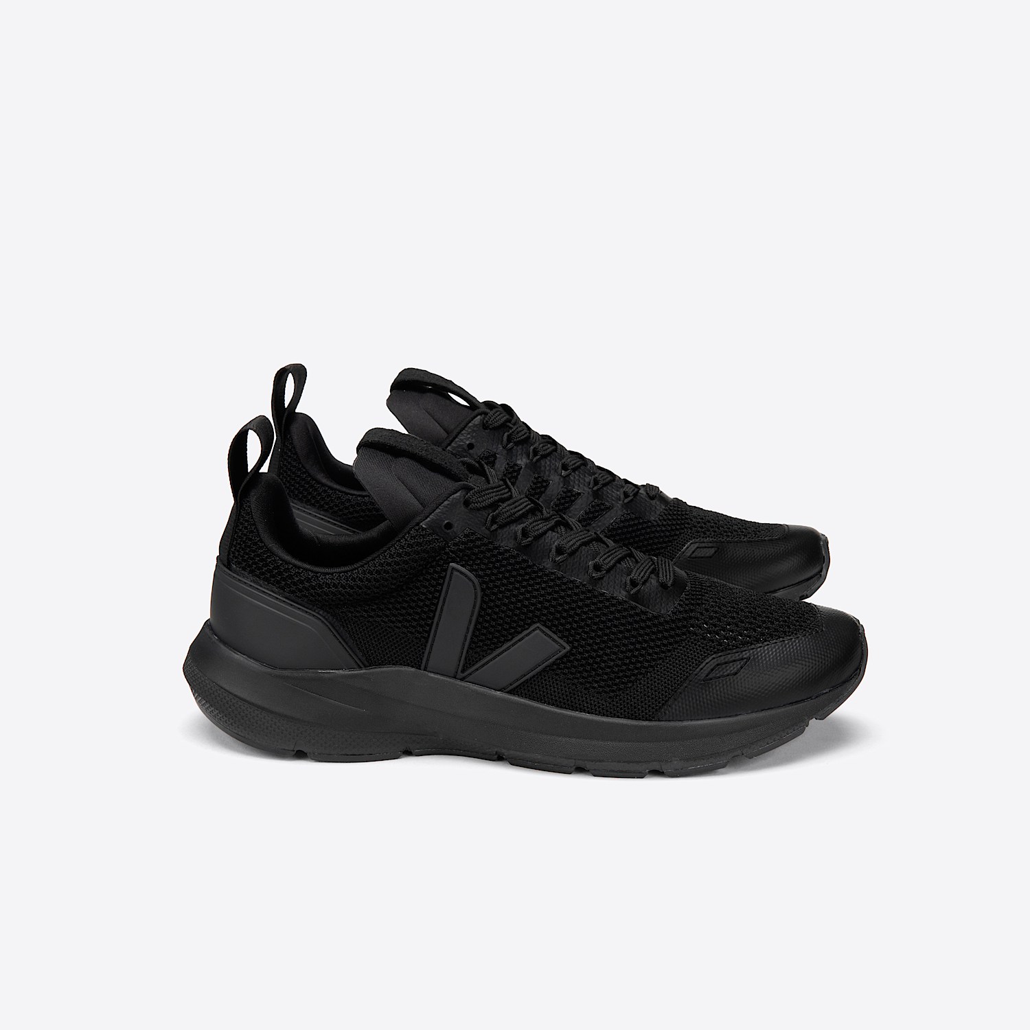 veja-sneakers-performance-runner-old-recycled-black-pr1002756_1