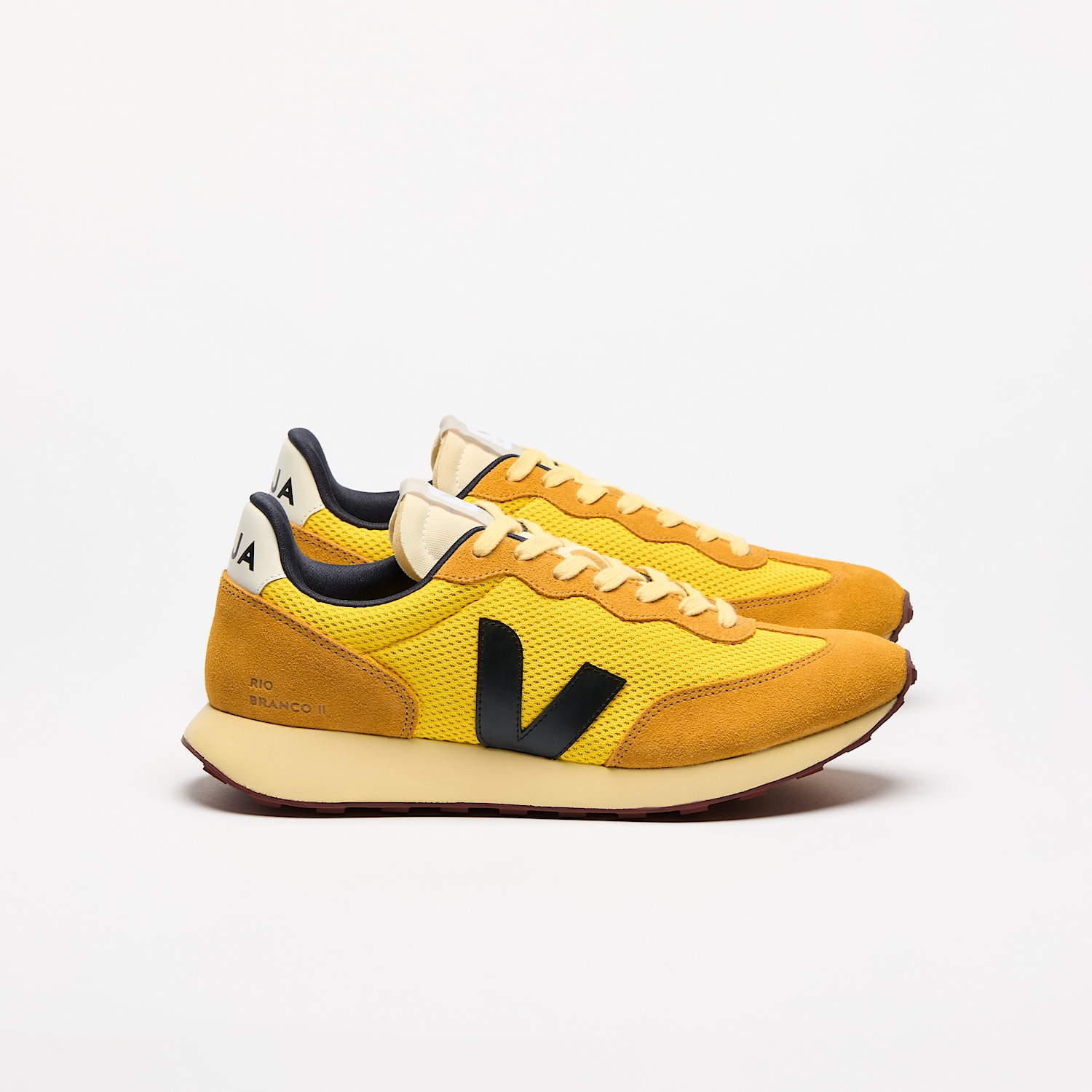 veja-sneakers-rio-branco-ii-recycled-yellow-ro1803873_1