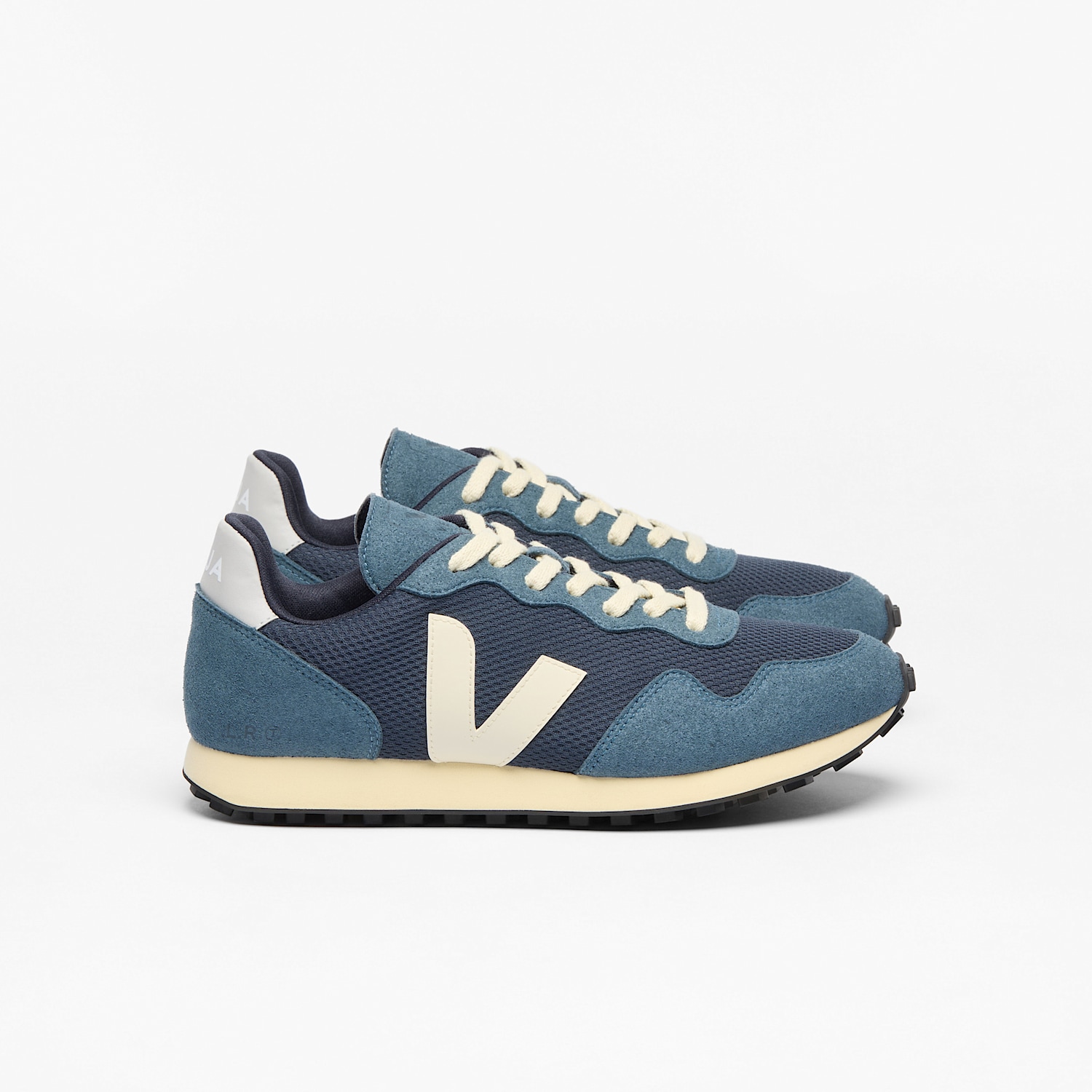 veja-sneakers-sdu-rec-vegan-blue-rr1803170_1