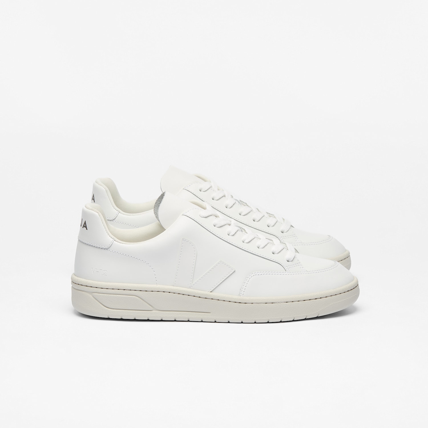 veja-sneakers-v-12-leather-white-xd0202297_1