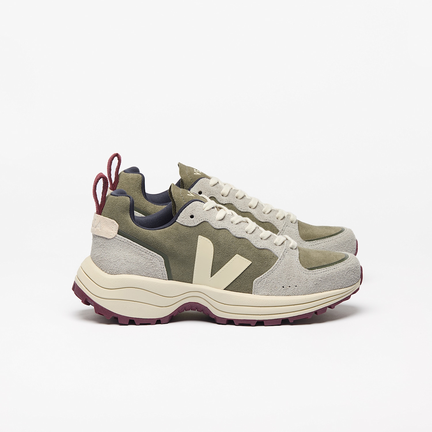 veja-sneakers-venturi-ii-vc-suede-green-vs0320832_1